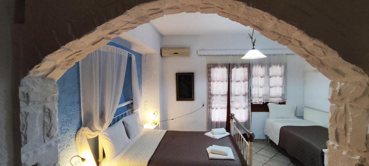 Keramos Otel Zarós Dış mekan fotoğraf